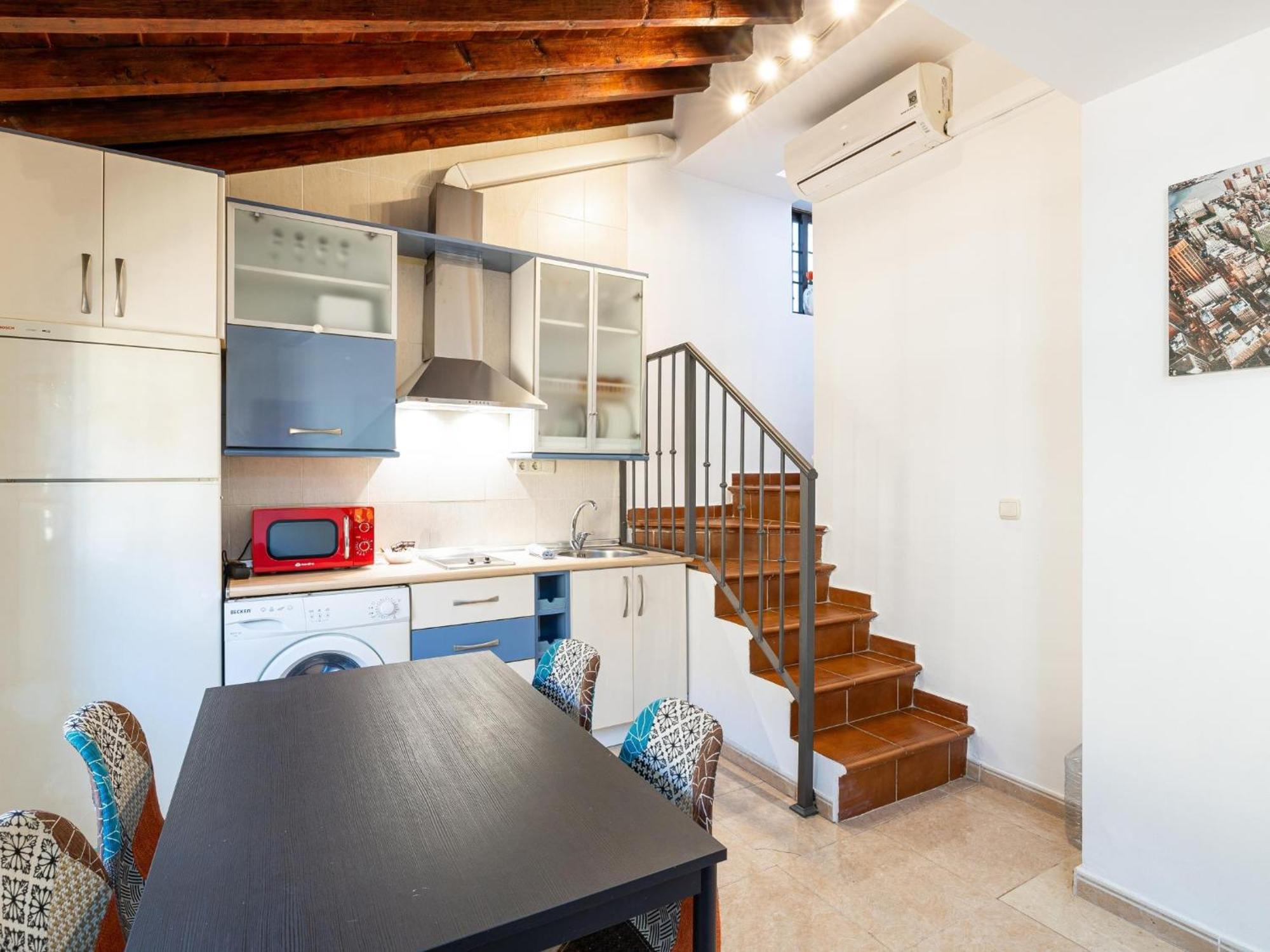 Lejlighed H2m Lazcano With Sunny Terrace In Old Town Málaga
